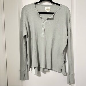 Offline by Aerie Women's Small Top Wow Waffle Henley Tee Thermal Green Gray EUC